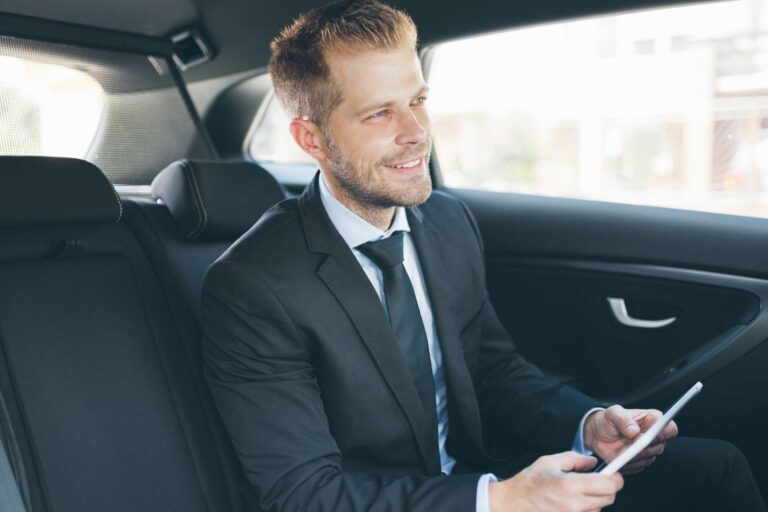 7 Ways An Executive Black Car Is An Ultimate Choice For Client Meetings